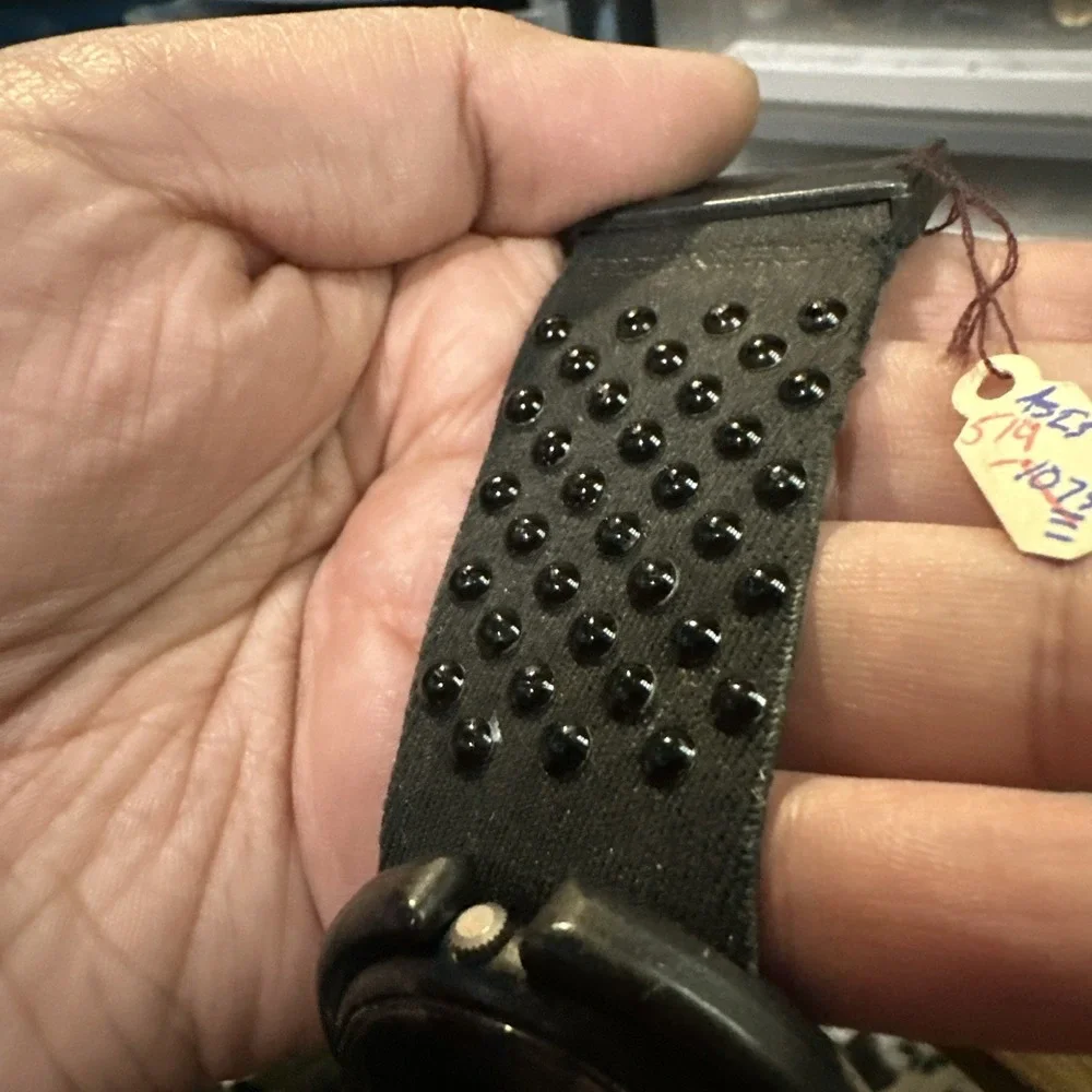 Working Vintage POP Swatch Watch 1989 Studded‎ Fabric Strap Black 39mm Rare Runs